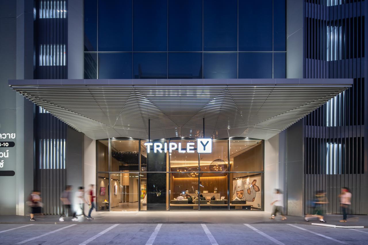 Triple Y Hotel Bangkok Buitenkant foto