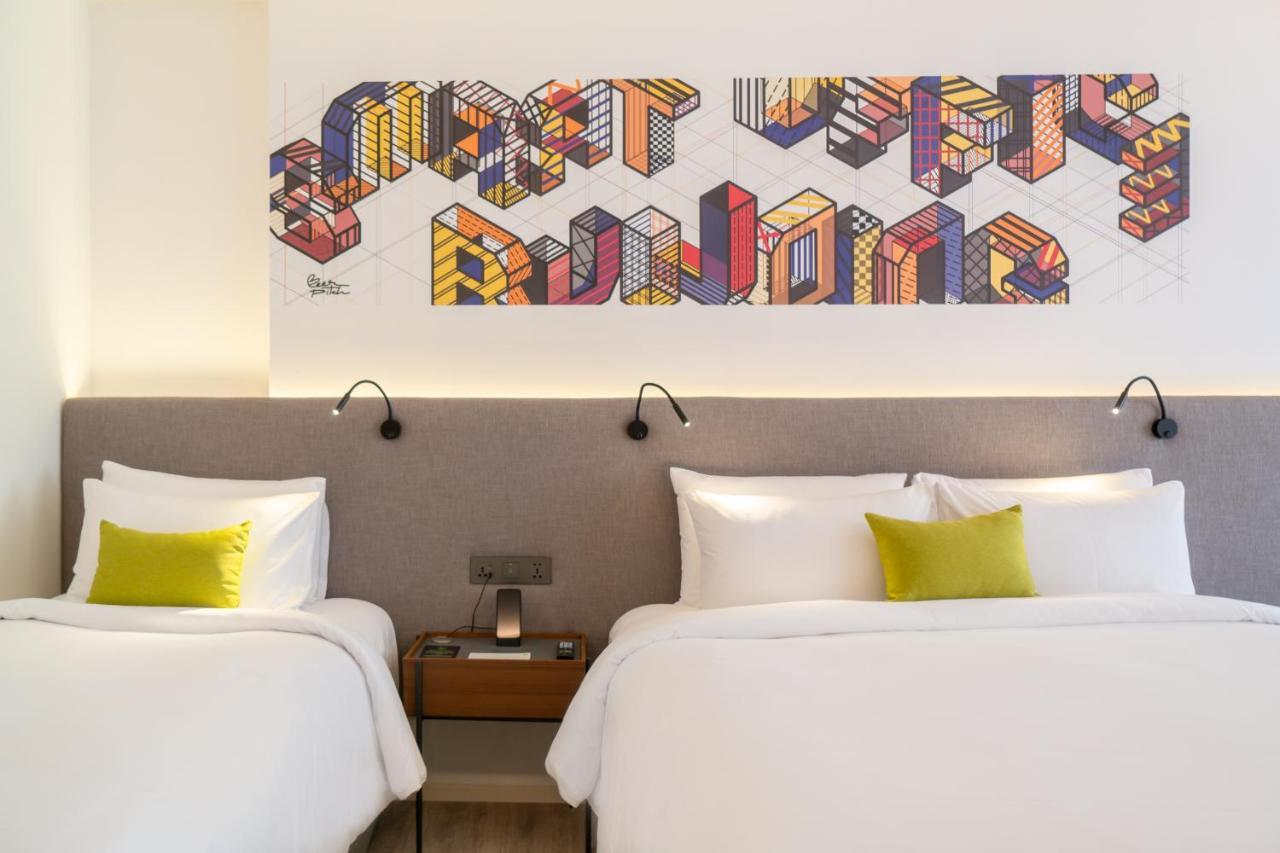 Triple Y Hotel Bangkok Buitenkant foto